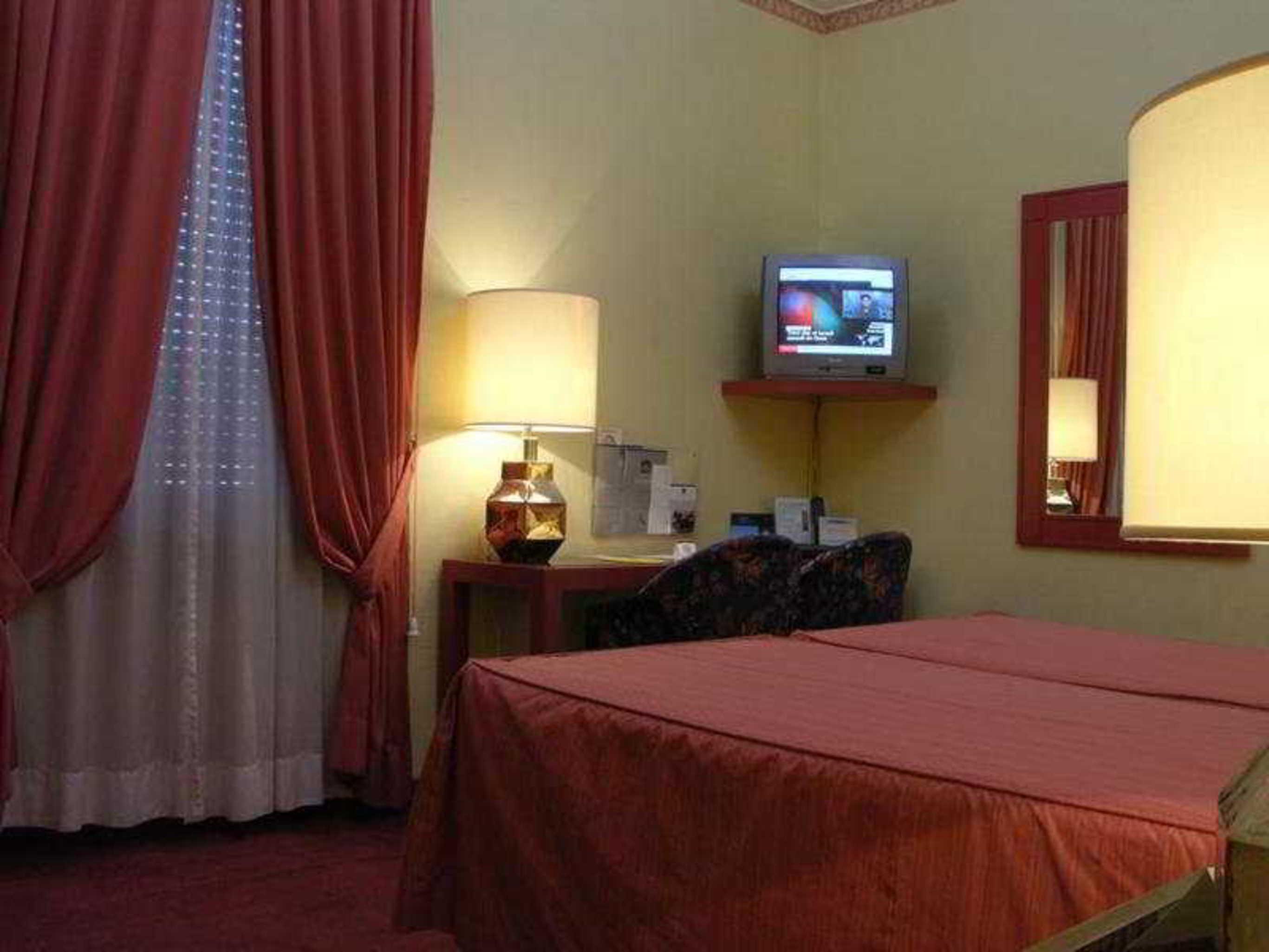Hotel Mondial Ρώμη Δωμάτιο φωτογραφία